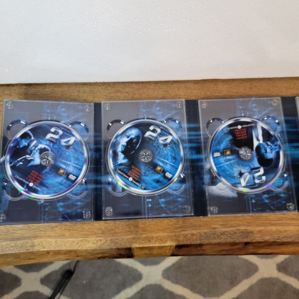 24 Series DVD Seasons 1-4, Kiefer Sutherland Jack Bauer  USA - Picture 13 of 16